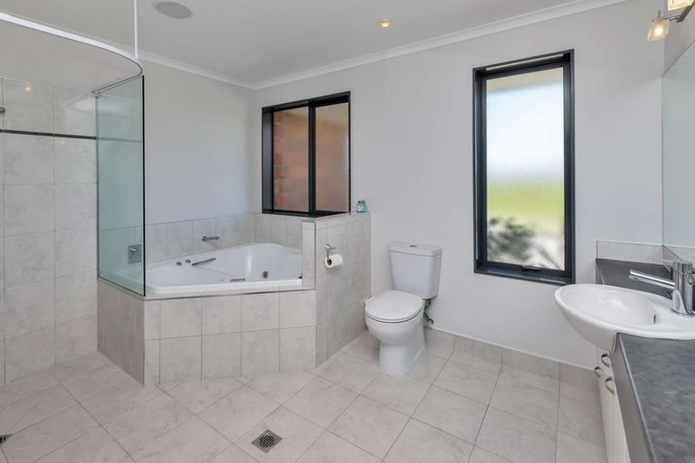 Photo of property in 12 Pyle Road East, Ruakaka, 0171