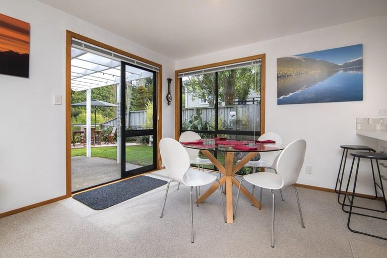 Photo of property in 20 Hampden Street, Picton, 7220