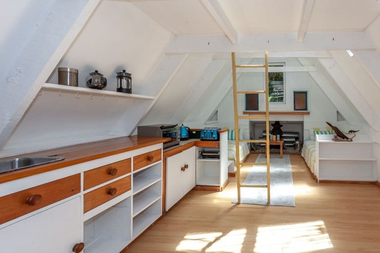 Photo of property in 102 Waihirere Drive, Tuateawa, Coromandel, 3583