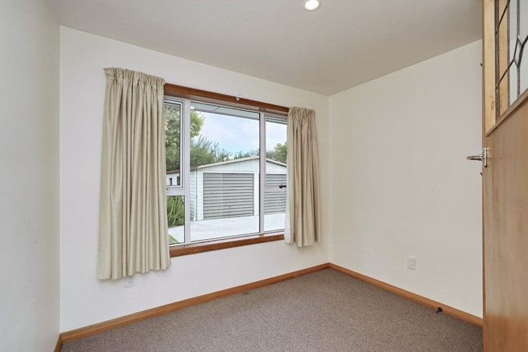 Photo of property in 3 Delph Street, Avonhead, Christchurch, 8042
