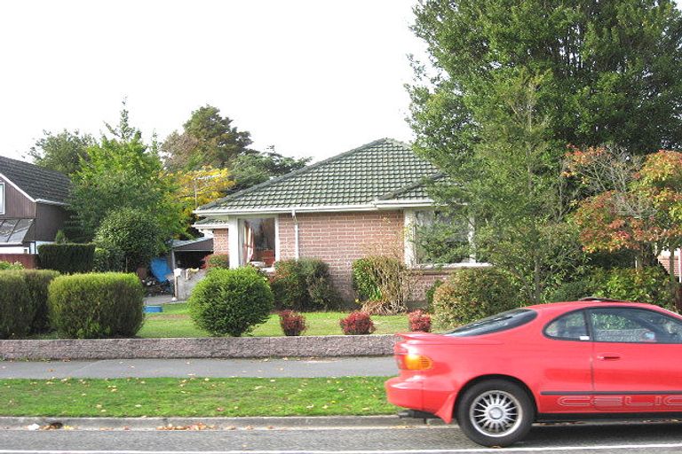 Photo of property in 32 Maidstone Road, Ilam, Christchurch, 8041