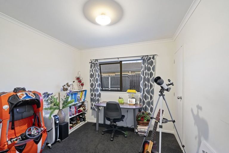 Photo of property in 45 Nicholas Gibbons Drive, Clendon Park, Auckland, 2103