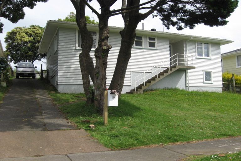 Photo of property in 14 Chingford Close, Mangere, Auckland, 2022