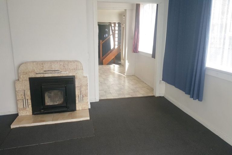 Photo of property in 126 Shortland Street, Wainoni, Christchurch, 8061