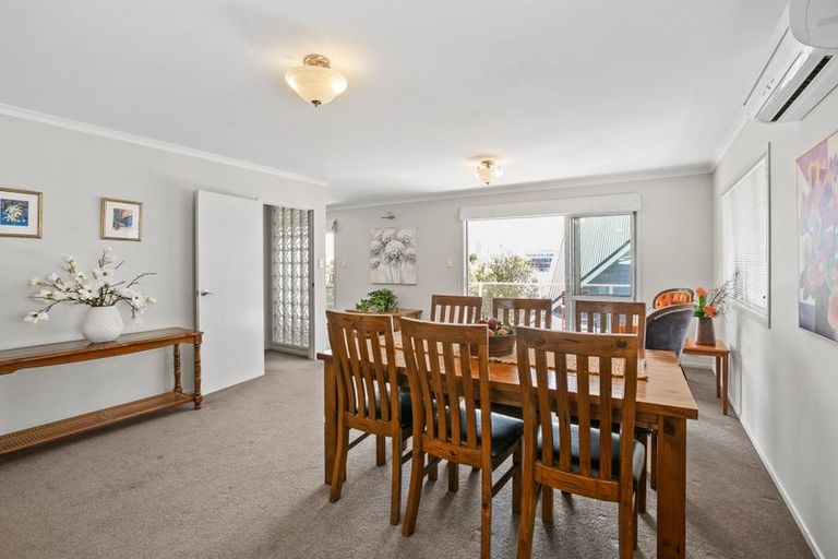 Photo of property in 22 Fulford Street, New Plymouth, 4310