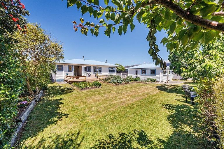 Photo of property in 32 Kingston Street, Awapuni, Palmerston North, 4412