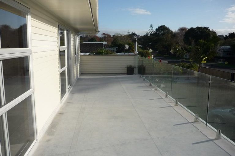 Photo of property in 72 The Circle, Manly, Whangaparaoa, 0930