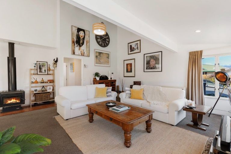 Photo of property in 5 Mount Iron Drive, Wanaka, 9305