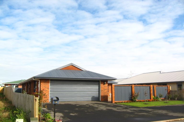 Photo of property in 16 Kura Place, Mosgiel, 9024