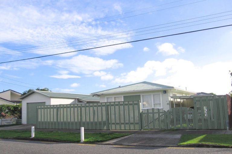 Photo of property in 17 Walters Street, Avalon, Lower Hutt, 5011