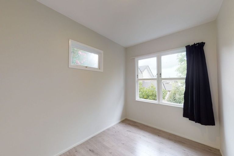 Photo of property in 12/11 Tawera Road, Greenlane, Auckland, 1051