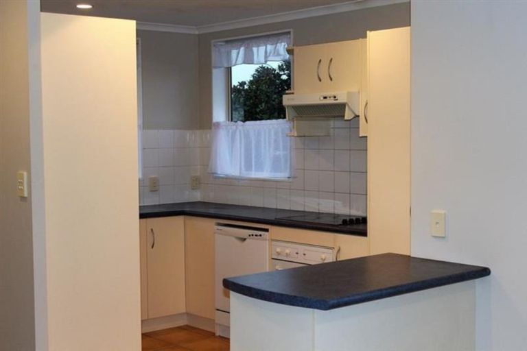 Photo of property in 5 Frederick Reece Drive, The Gardens, Auckland, 2105