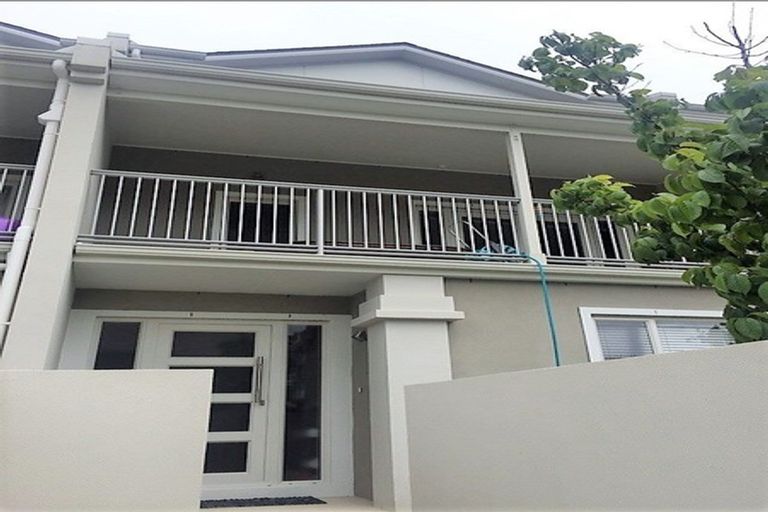 Photo of property in The Rise, 5/11 Hatfield Place, Albany Heights, Auckland, 0632