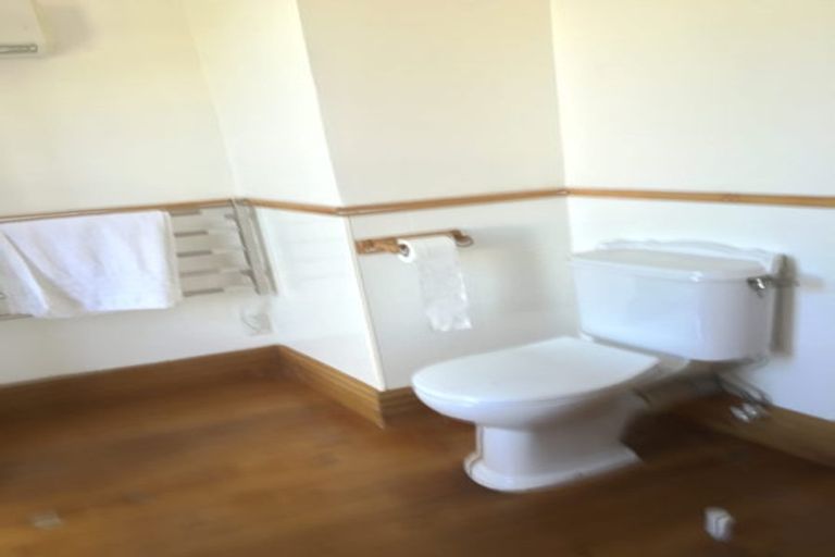 Photo of property in 286 Main Road, Tawa, Wellington, 5028