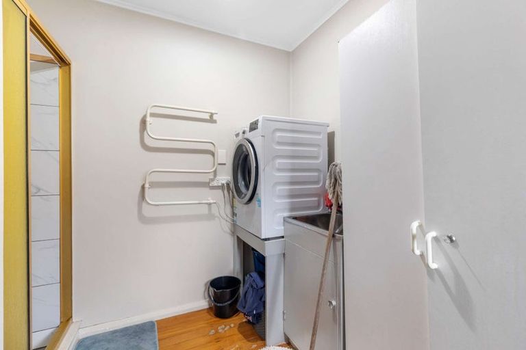 Photo of property in 17 Plunket Avenue, Papatoetoe, Auckland, 2104