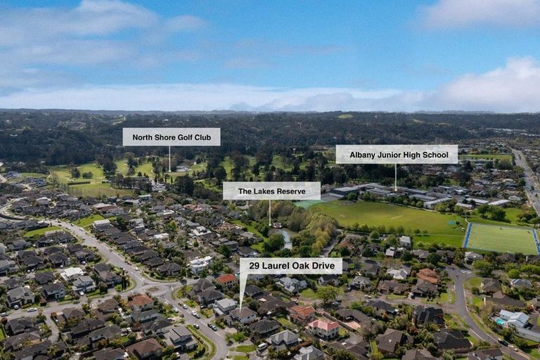 Photo of property in 29 Laurel Oak Drive, Schnapper Rock, Auckland, 0632