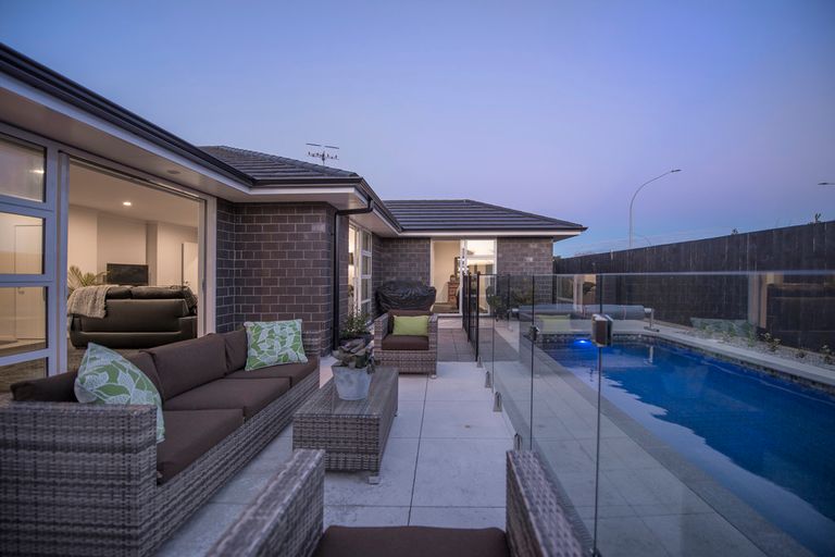 Photo of property in 7 Leet Crescent, Papamoa Beach, Papamoa, 3118