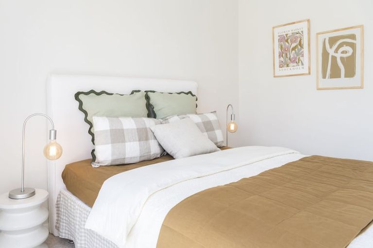 Photo of property in 2 Maeha Drive, Matakana, 0985