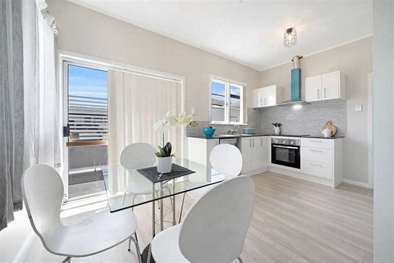 Photo of property in 1/5 Hill Road, Papatoetoe, Auckland, 2025