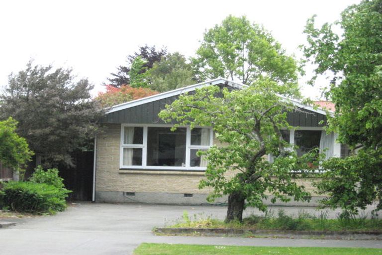 Photo of property in 307 Withells Road, Avonhead, Christchurch, 8042