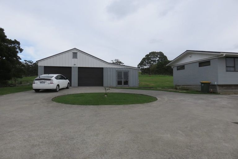 Photo of property in 483 Pine Valley Road, Dairy Flat, Silverdale, 0992