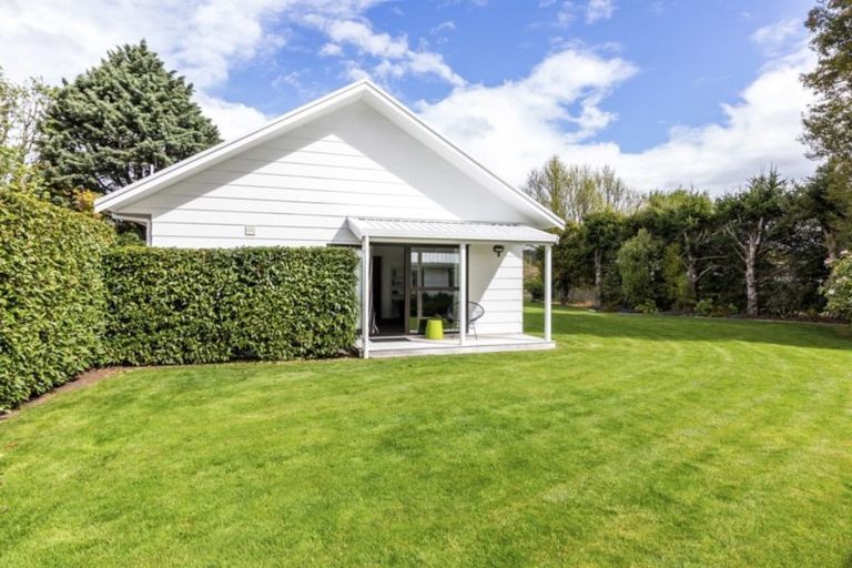 Photo of property in 28 Candu Lane, Kinloch, Taupo, 3377
