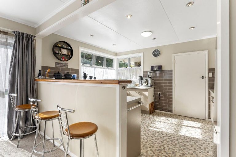 Photo of property in 8 Hulke Street, Foxton, 4814