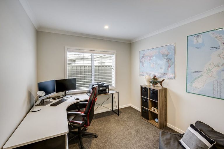 Photo of property in 20 Young Place, Taradale, Napier, 4112