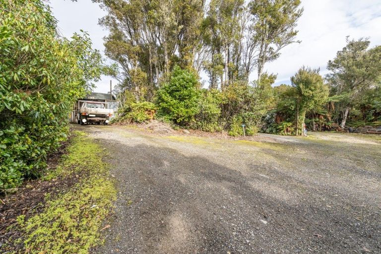 Photo of property in 9 Rankin Street, Halfmoon Bay / Oban, Stewart Island, 9818