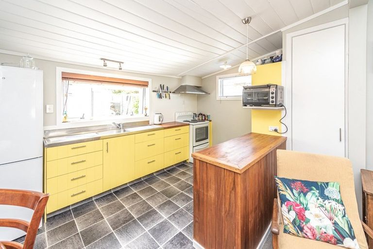 Photo of property in 12 Norfolk Street, Patea, 4520