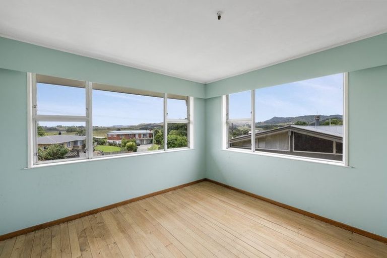 Photo of property in 4 Mcvie Road, Huntly, 3700