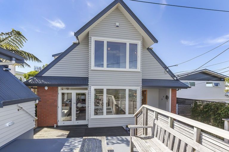 Photo of property in 33 Buckley Road, Southgate, Wellington, 6023