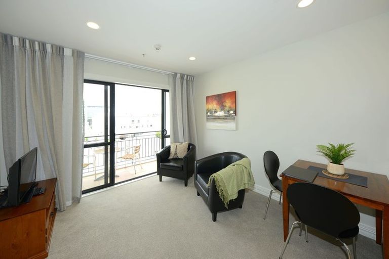 Photo of property in West Fitzroy, 6a/66 Armagh Street, Christchurch Central, Christchurch, 8013