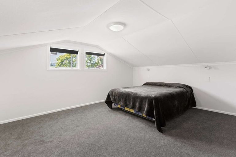 Photo of property in 14 Peace Avenue, Moturoa, New Plymouth, 4310