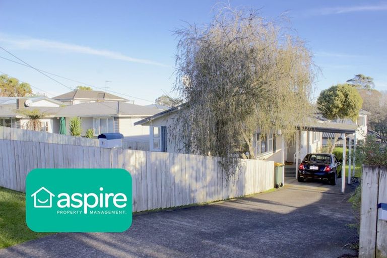 Photo of property in 16 Tonkin Drive, Sunnynook, Auckland, 0620