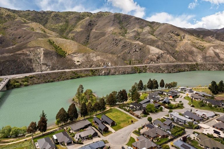 Photo of property in 33 Sunhaven Cove, Cromwell, 9310