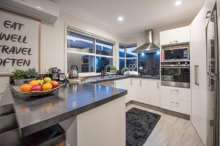 Photo of property in 7 Leet Crescent, Papamoa Beach, Papamoa, 3118