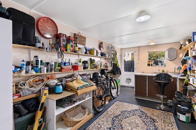 Photo of property in 2/14 Burns Street, Westown, New Plymouth, 4310