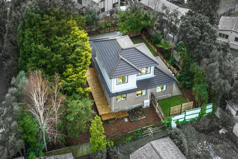 Photo of property in 348b Royal Road, Massey, Auckland, 0614