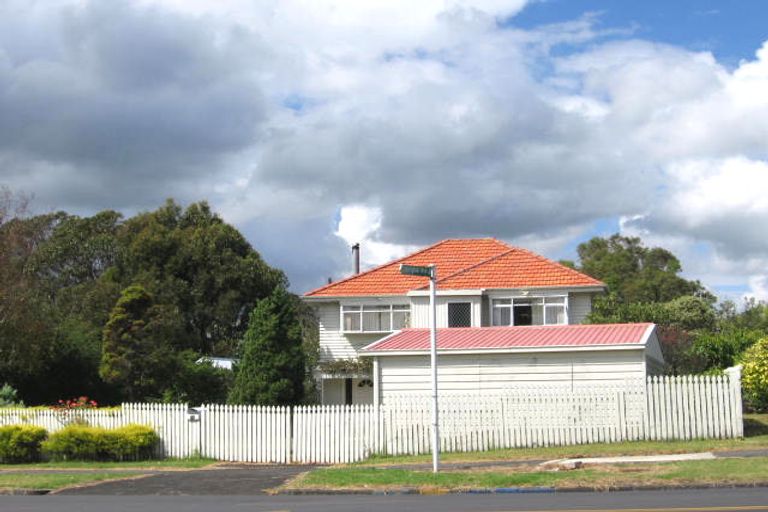 Photo of property in 72 Astley Avenue, New Lynn, Auckland, 0600
