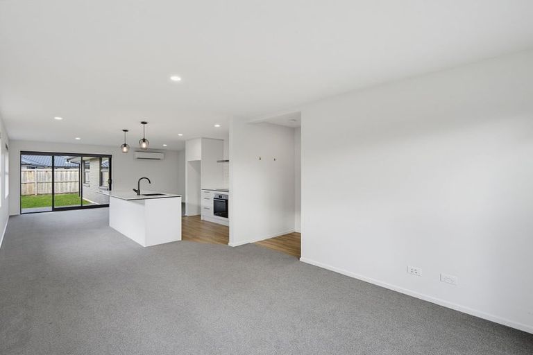 Photo of property in 38 Crossley Avenue, Woodend, 7610