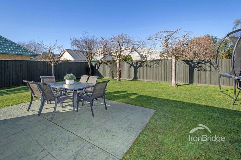 Photo of property in 34 Glasnevin Drive, Casebrook, Christchurch, 8051
