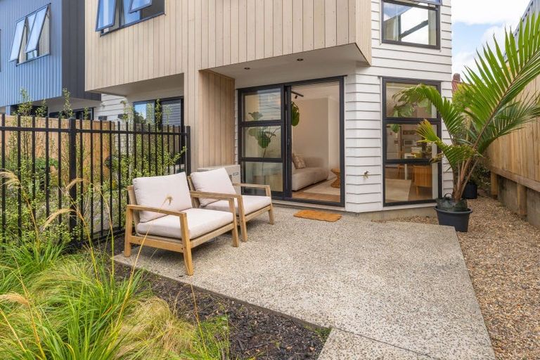 Photo of property in 1092b Great North Road, Point Chevalier, Auckland, 1022