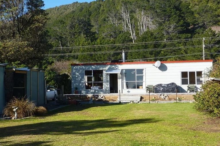 Photo of property in 106a Torea Street, Granity, 7823