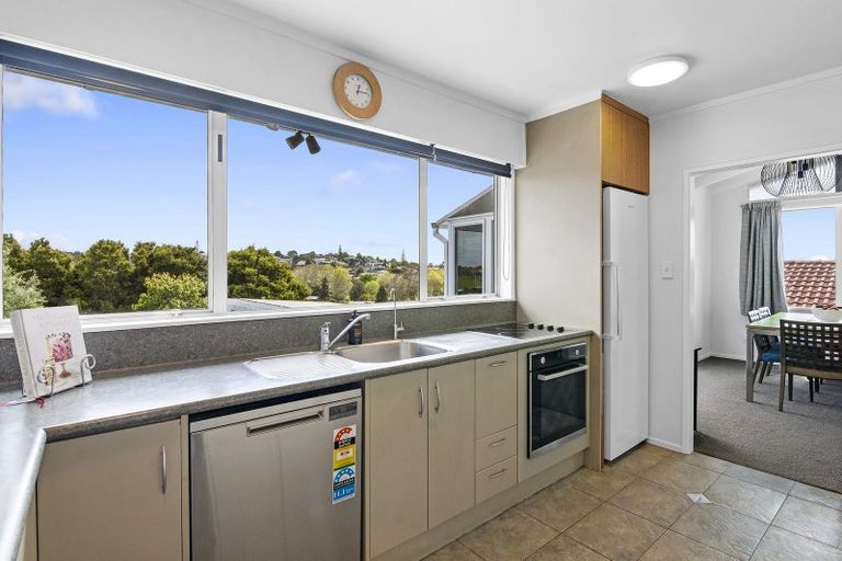 Photo of property in 48 Marlborough Avenue, Glenfield, Auckland, 0629