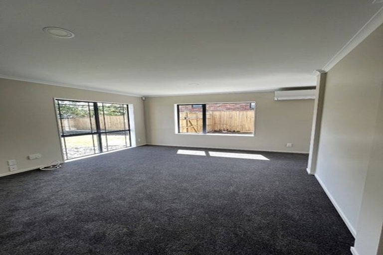 Photo of property in 315 Mahia Road, Weymouth, Auckland, 2103