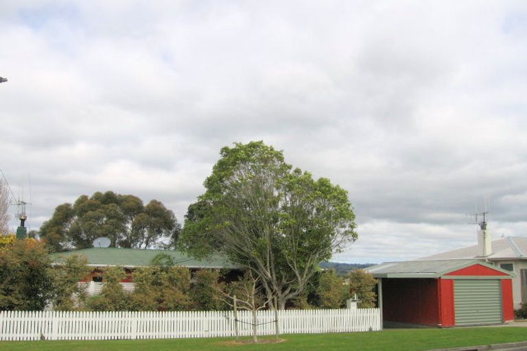 Photo of property in 28 Rawhiti Street, Greerton, Tauranga, 3112