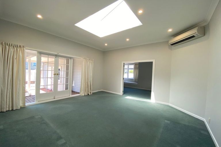 Photo of property in 108 Knights Road, Hutt Central, Lower Hutt, 5010