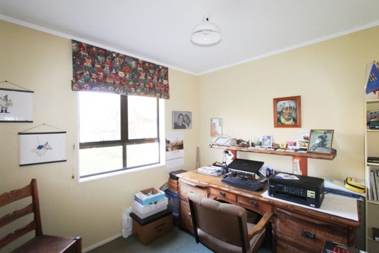 Photo of property in 6 Maire Street, Pahiatua, 4910