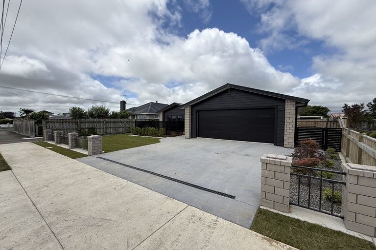 Photo of property in 26 Winchester Street, Levin, 5510